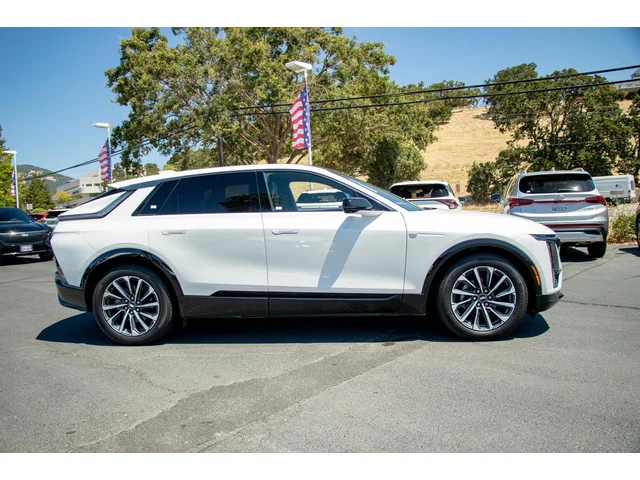 SEMINUEVOS CADILLAC LYRIQ a Estados en autogozo