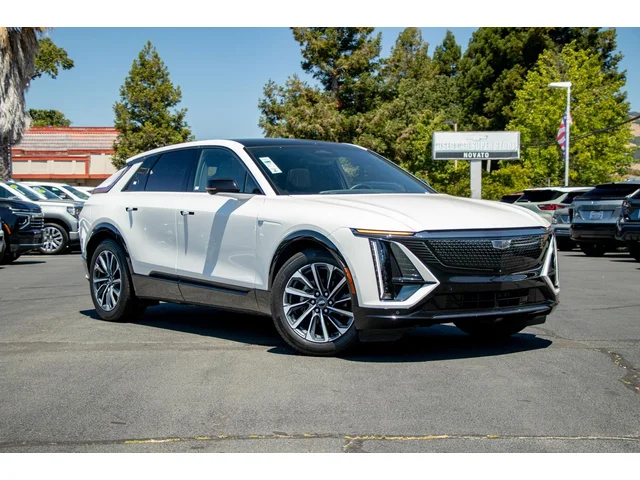 SEMINUEVOS CADILLAC LYRIQ a Estados en autogozo