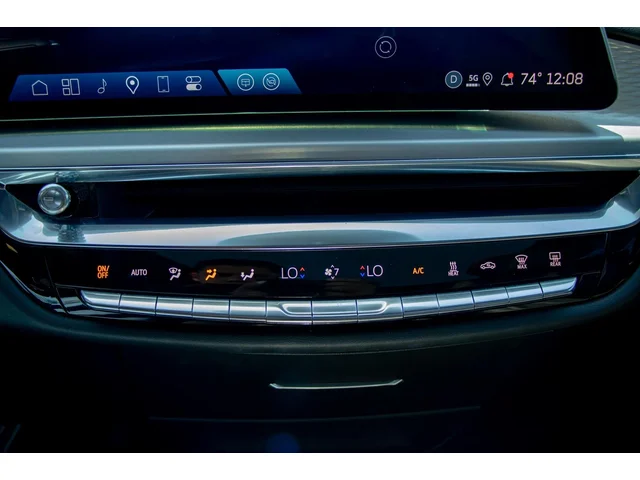 SEMINUEVOS CADILLAC LYRIQ a Estados en autogozo