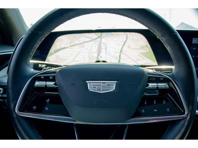 SEMINUEVOS CADILLAC LYRIQ a Estados en autogozo