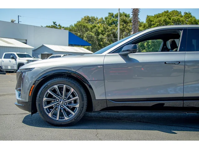 SEMINUEVOS CADILLAC LYRIQ a Estados en autogozo
