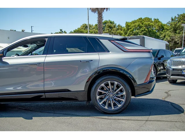 SEMINUEVOS CADILLAC LYRIQ a Estados en autogozo