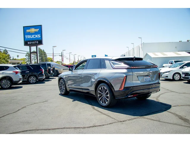 SEMINUEVOS CADILLAC LYRIQ a Estados en autogozo