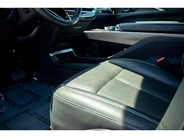 SEMINUEVOS CADILLAC LYRIQ a Estados en autogozo