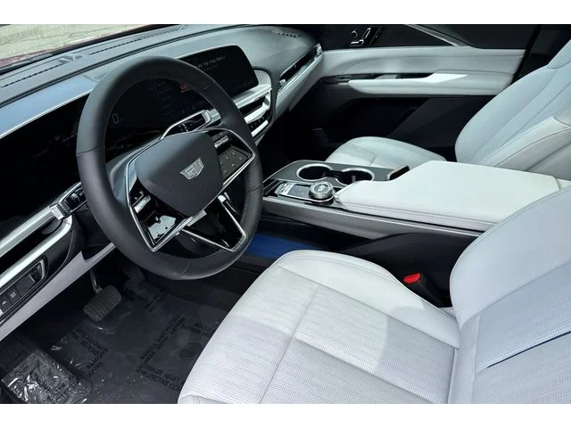 SEMINUEVOS CADILLAC LYRIQ at ELK GROVE in Elk Grove Buick GMC
