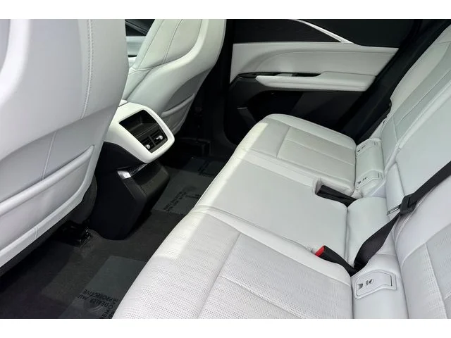 SEMINUEVOS CADILLAC LYRIQ at ELK GROVE in Elk Grove Buick GMC
