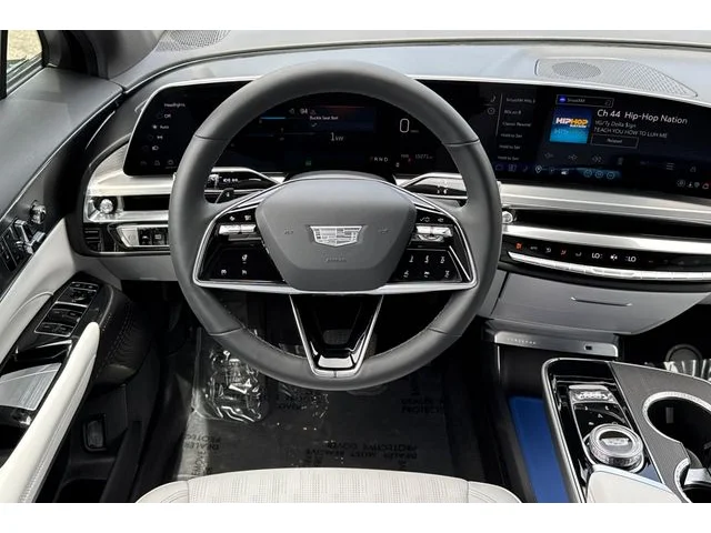 SEMINUEVOS CADILLAC LYRIQ at ELK GROVE in Elk Grove Buick GMC