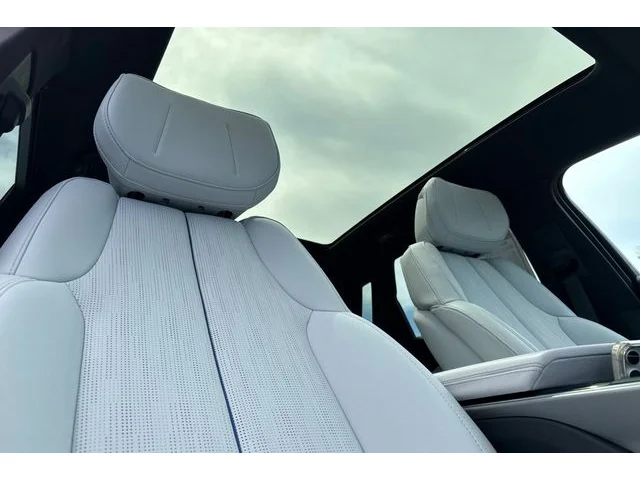 SEMINUEVOS CADILLAC LYRIQ at ELK GROVE in Elk Grove Buick GMC