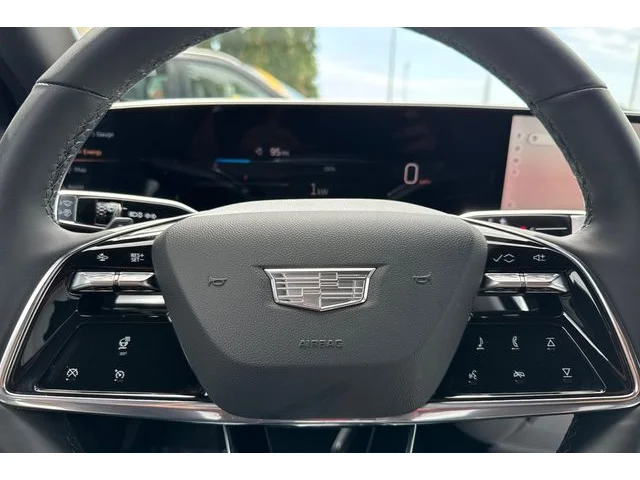 SEMINUEVOS CADILLAC LYRIQ at ELK GROVE in Elk Grove Buick GMC