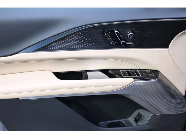 Nuevos CADILLAC LYRIQ à Estados chez autogozo