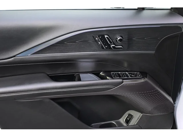 Nuevos CADILLAC LYRIQ à Estados chez autogozo