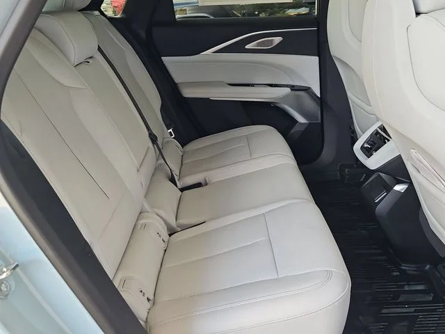 Nuevos CADILLAC LYRIQ à Estados chez autogozo