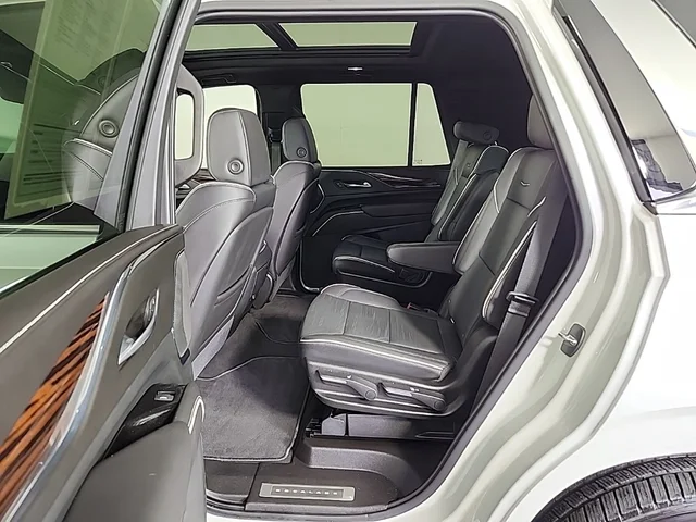SEMINUEVOS CADILLAC Escalade at Brainerd  in Dondelinger Chevrolet