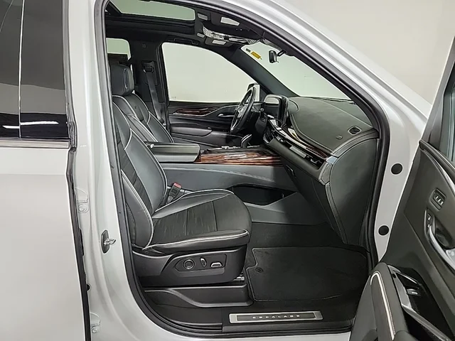 SEMINUEVOS CADILLAC Escalade at Brainerd  in Dondelinger Chevrolet
