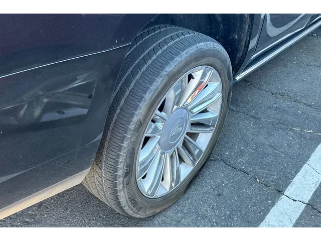 SEMINUEVOS CADILLAC Escalade ESV at ELK GROVE in Elk Grove Buick GMC