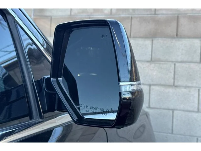 SEMINUEVOS CADILLAC Escalade ESV at ELK GROVE in Elk Grove Buick GMC