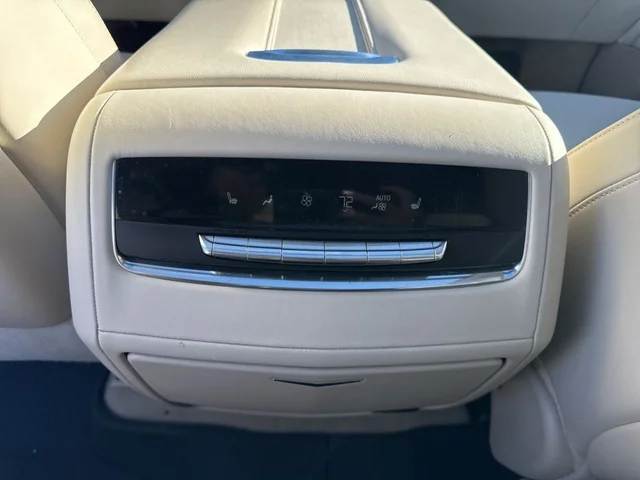 SEMINUEVOS CADILLAC Escalade ESV a Estados en autogozo