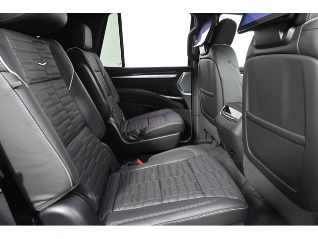 Nuevos CADILLAC ESCALADE à Estados chez autogozo