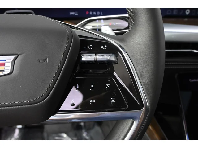 Nuevos CADILLAC ESCALADE à Estados chez autogozo