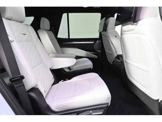 Nuevos CADILLAC ESCALADE à Estados chez autogozo
