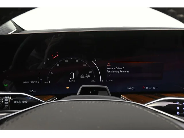 Nuevos CADILLAC ESCALADE à Estados chez autogozo