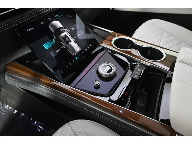 Nuevos CADILLAC ESCALADE à Estados chez autogozo
