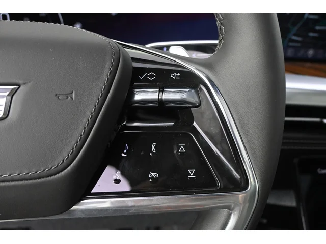 Nuevos CADILLAC ESCALADE à Estados chez autogozo