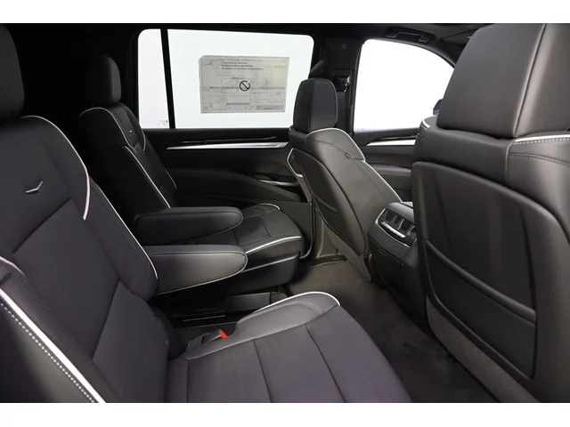 Nuevos CADILLAC ESCALADE ESV à Estados chez autogozo