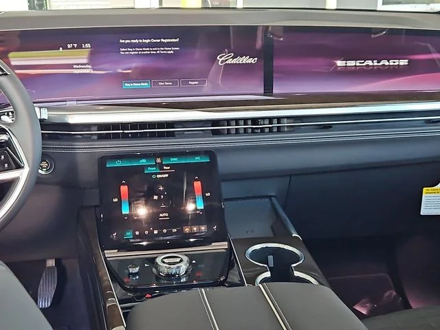 Nuevos CADILLAC ESCALADE ESV à Estados chez autogozo