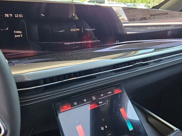 Nuevos CADILLAC ESCALADE ESV à Estados chez autogozo