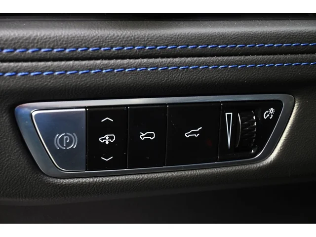 Nuevos CADILLAC ESCALADE IQ à Estados chez autogozo