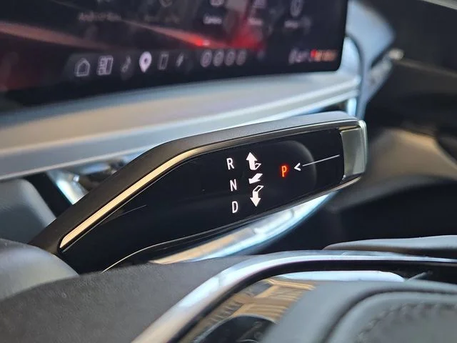 Nuevos CADILLAC LYRIQ à Estados chez autogozo