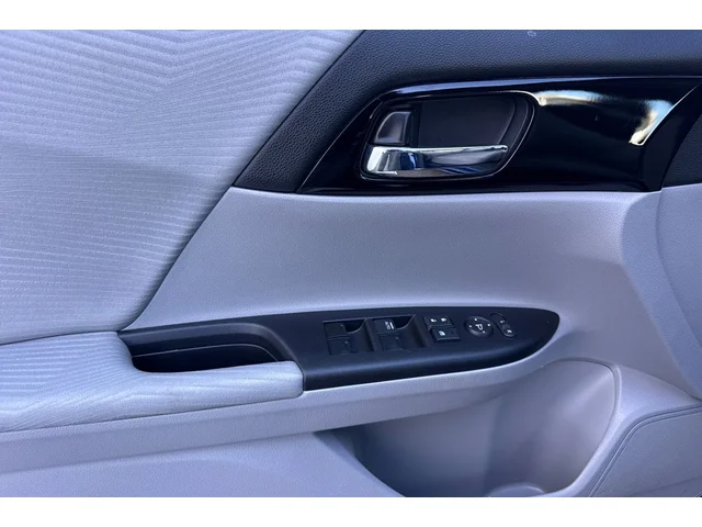 Pre-Owned HONDA Accord at Anderson Honda in Palo Alto