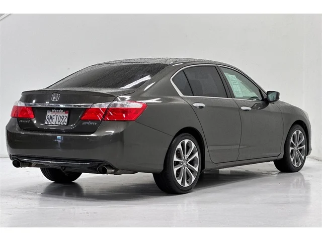 2015 Honda Accord Sport photo 4