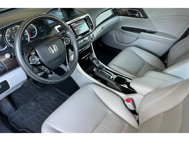 Pre-Owned HONDA Accord at Anderson Honda in Palo Alto