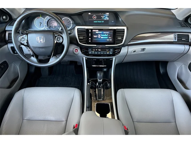 Pre-Owned HONDA Accord at Anderson Honda in Palo Alto