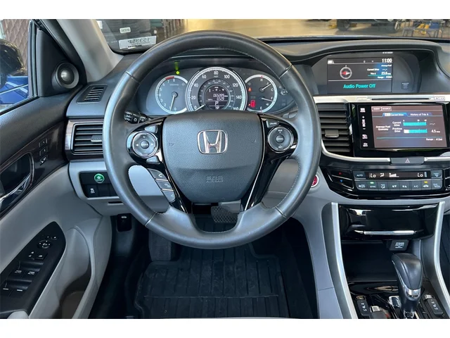 Pre-Owned HONDA Accord at Anderson Honda in Palo Alto