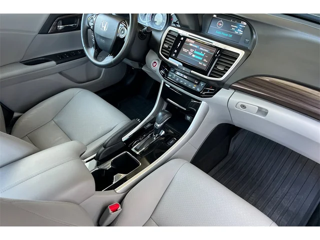 Pre-Owned HONDA Accord at Anderson Honda in Palo Alto