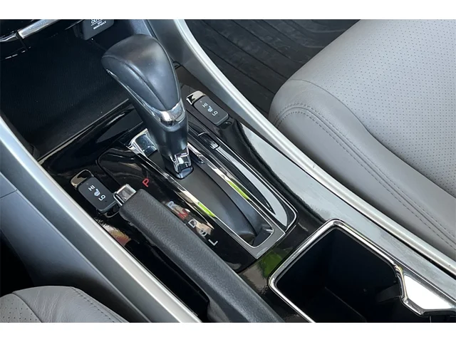 Pre-Owned HONDA Accord at Anderson Honda in Palo Alto