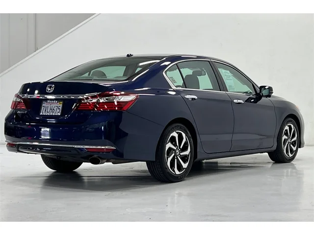 Pre-Owned HONDA Accord at Anderson Honda in Palo Alto