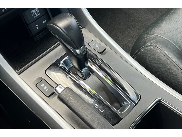 Pre-Owned HONDA Accord at Anderson Honda in Palo Alto
