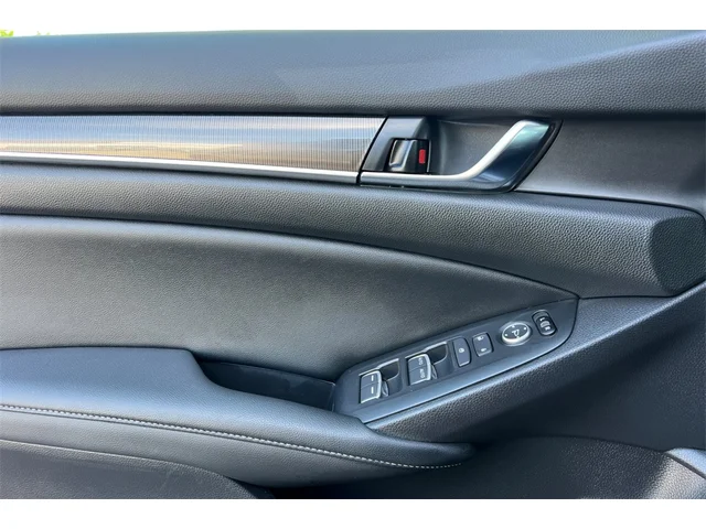 Pre-Owned HONDA Accord at Anderson Honda in Palo Alto