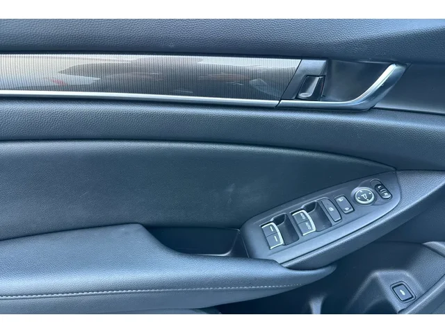 Pre-Owned HONDA Accord at Anderson Honda in Palo Alto