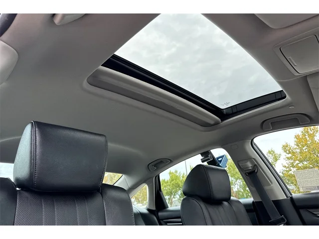 2021 Honda Accord EX-L photo 15