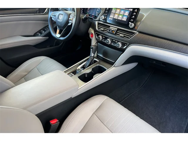 Pre-Owned HONDA Accord at Anderson Honda in Palo Alto
