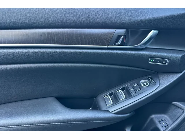 Pre-Owned HONDA Accord at Anderson Honda in Palo Alto