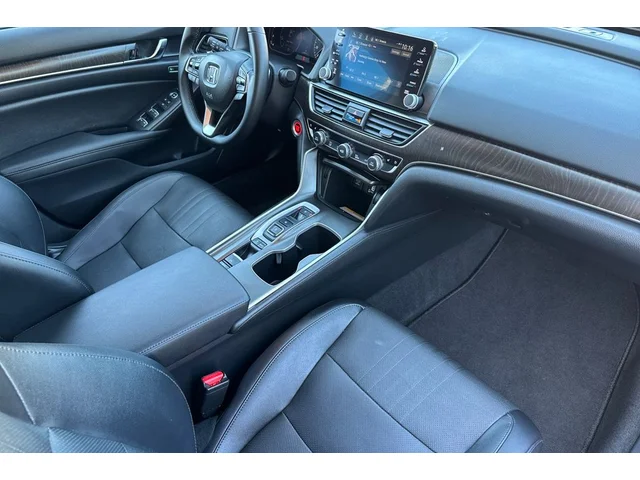 Pre-Owned HONDA Accord at Anderson Honda in Palo Alto