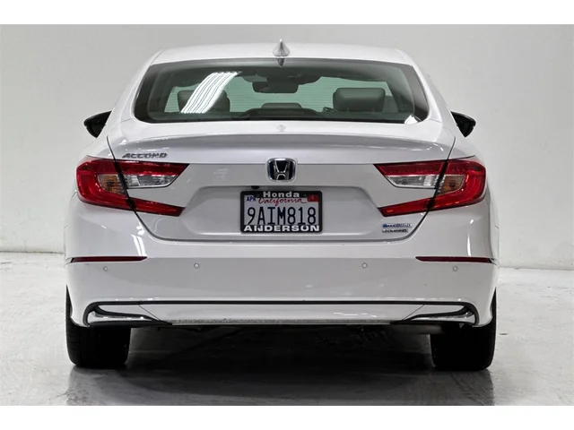 2022 Honda Accord Hybrid Touring photo 2