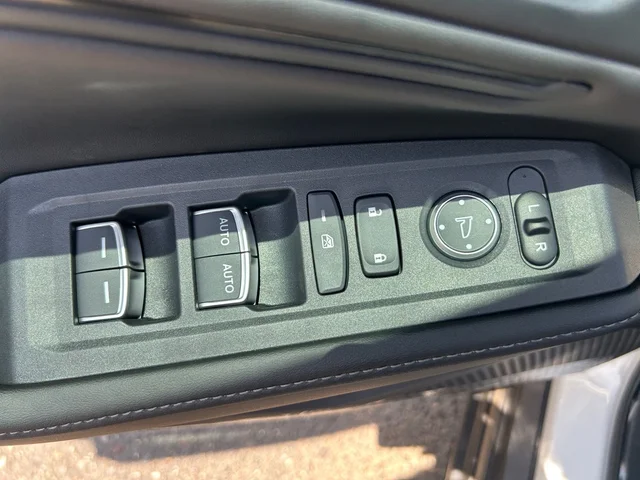 Nuevos HONDA ACCORD HYBRID à Estados chez autogozo