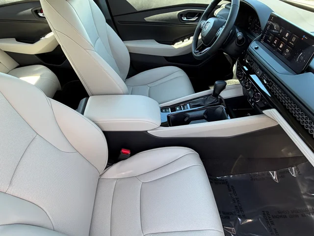 Nuevos HONDA ACCORD HYBRID à Estados chez autogozo